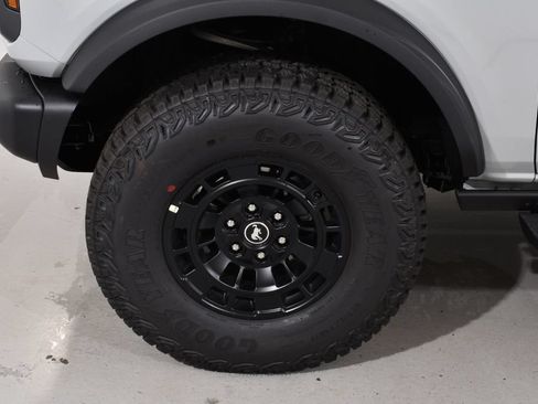 New 2026 Ford Bronco Badlands AWD/4WD image 24