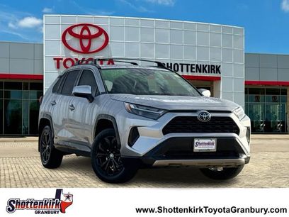 Used 2025 Toyota RAV4 SE w/ Convenience Package