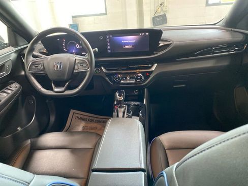 Used 2024 Buick Envista Sport Touring w/ Convenience I Package FWD image 13