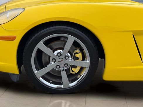 Used 2012 Chevrolet Corvette Base image 35