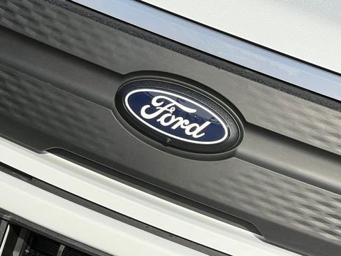 New 2025 Ford F150 Lightning XLT image 3