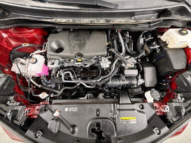 Used 2025 Toyota Sienna LE w/ LE Plus Package FWD image 32