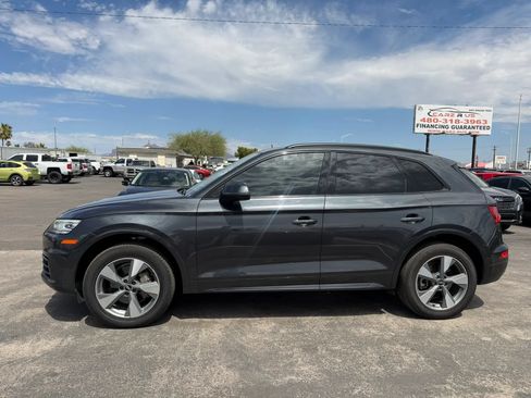 Used 2020 Audi Q5 2.0T Premium w/ Titanium Sport Package AWD/4WD image 4