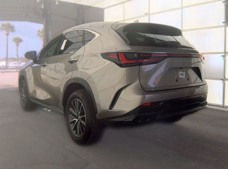 Used 2025 Lexus NX 250 FWD w/ Accessory Package (K3) image 5