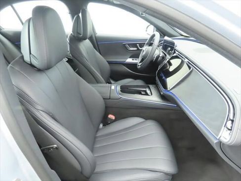 New 2026 Mercedes-Benz E 350 4MATIC Sedan image 22