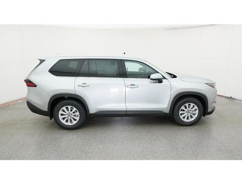 New 2026 Toyota Grand Highlander XLE image 11