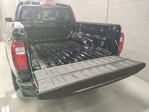 New 2026 GMC Canyon Elevation w/ Convenience Package image 21