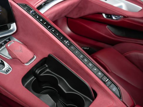 Used 2021 Chevrolet Corvette Stingray Premium Conv w/ Battery Protection Package image 28