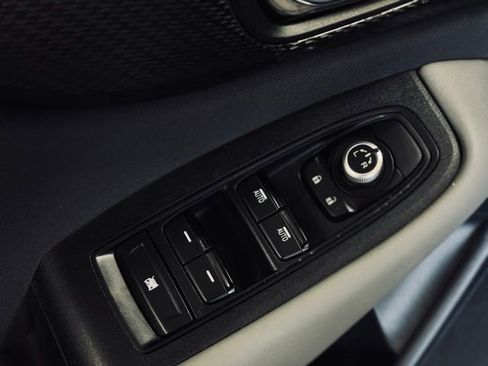 Used 2022 Subaru Outback Premium image 13