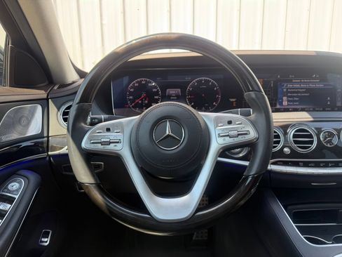Used 2020 Mercedes-Benz S 560 Sedan image 14