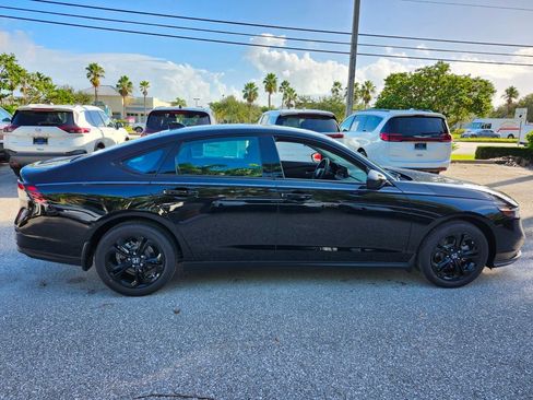 New 2025 Honda Accord SE image 14