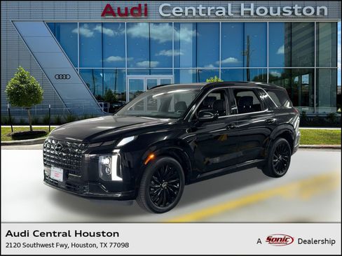 Used 2024 Hyundai Palisade Calligraphy image 1