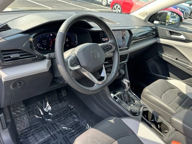 Certified 2022 Volkswagen Taos SEL AWD/4WD image 32