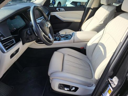 Used 2022 BMW X7 xDrive40i AWD/4WD image 19