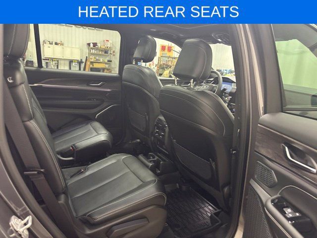 Used 2025 Jeep Grand Cherokee L Overland w/ Trailer Tow Package AWD/4WD image 14