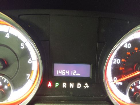 Used 2018 Dodge Grand Caravan SXT FWD image 23