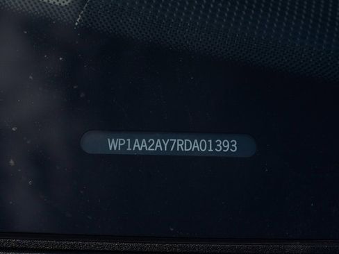 Certified 2024 Porsche Cayenne image 31