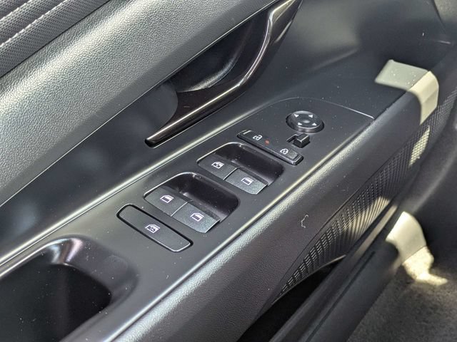 Used 2026 Hyundai Elantra SEL Sport Premium FWD image 22