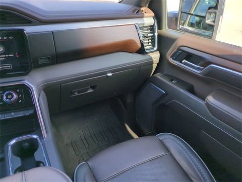 Certified 2024 GMC Sierra 2500 Denali w/ Denali Reserve Package image 19