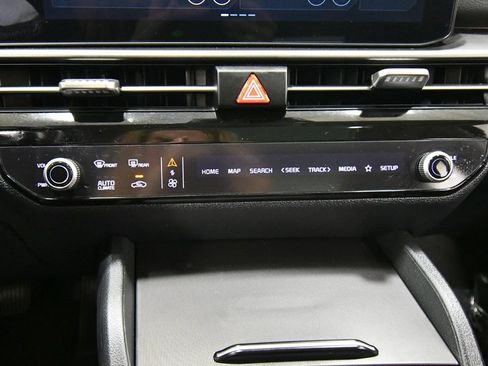 Certified 2026 Kia Sportage SX Prestige AWD/4WD image 26