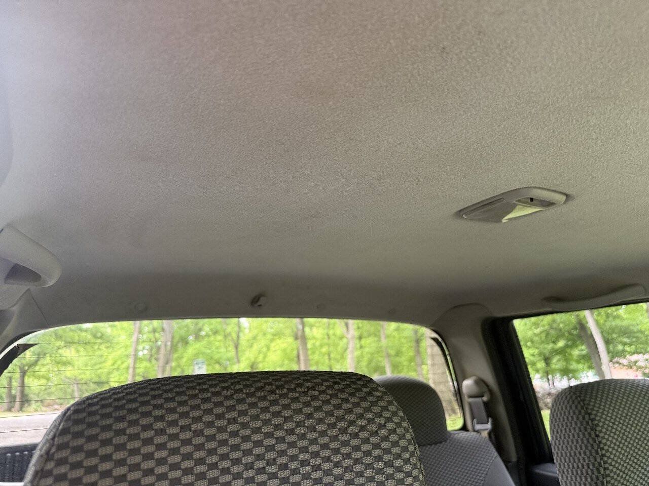 Used 2002 Nissan Frontier SE AWD/4WD image 88