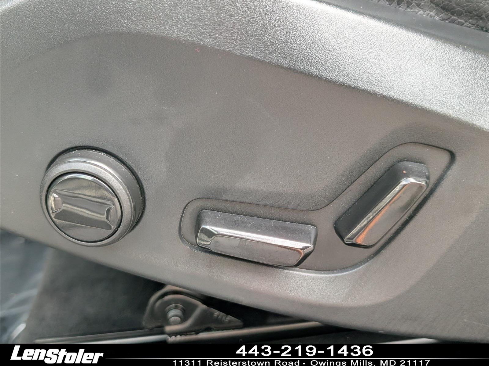 Used 2024 Volvo XC60 B5 Plus w/ Protection Package Premier AWD/4WD image 22