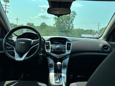 Used 2014 Chevrolet Cruze LT w/ RS Package FWD image 32