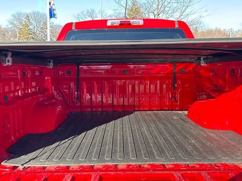 Used 2019 Chevrolet Colorado LT image 7