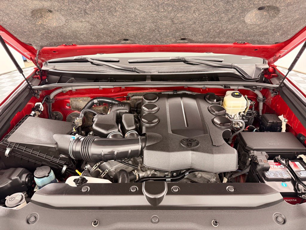 Certified 2022 Toyota 4Runner SR5 AWD/4WD image 34
