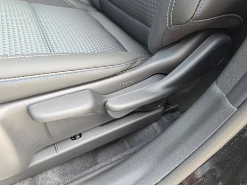 New 2026 Chevrolet Trax LT w/ Sunroof Package FWD image 22