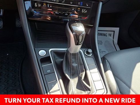 Used 2025 Volkswagen Jetta SEL image 16