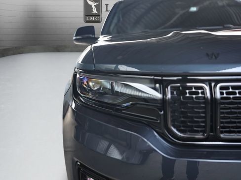 Used 2023 Jeep Wagoneer Series II image 12