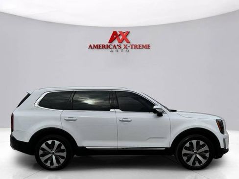 Used 2021 Kia Telluride EX w/ EX Premium Package FWD image 7