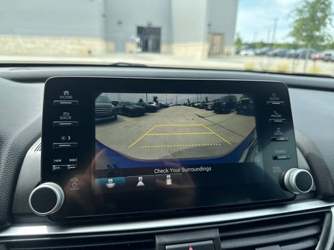 Used 2019 Honda Accord Sport image 14
