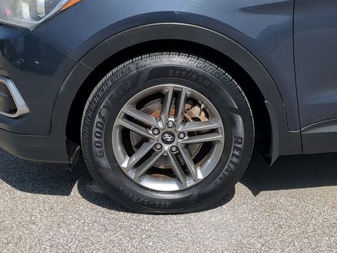 Used 2017 Hyundai Santa Fe Sport image 10