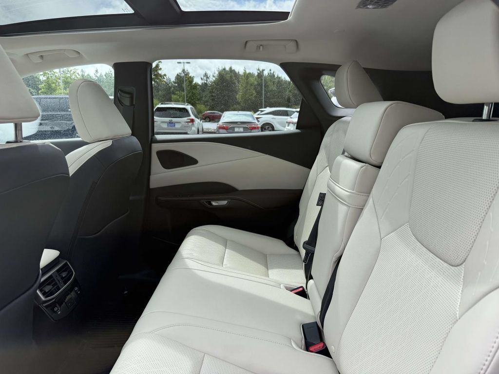Used 2025 Lexus RX 350 Premium Plus w/ Convenience Package AWD/4WD image 18