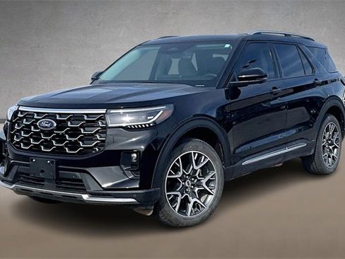 Certified 2025 Ford Explorer Platinum w/ Ultimate Package image 1