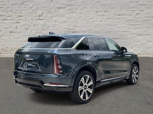 Used 2026 Cadillac Escalade IQ Luxury 2 AWD/4WD image 5