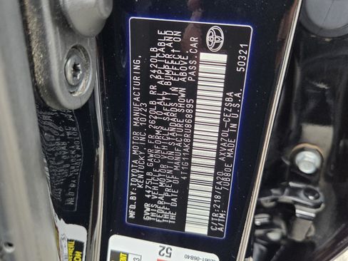 Used 2024 Toyota Camry SE FWD image 23