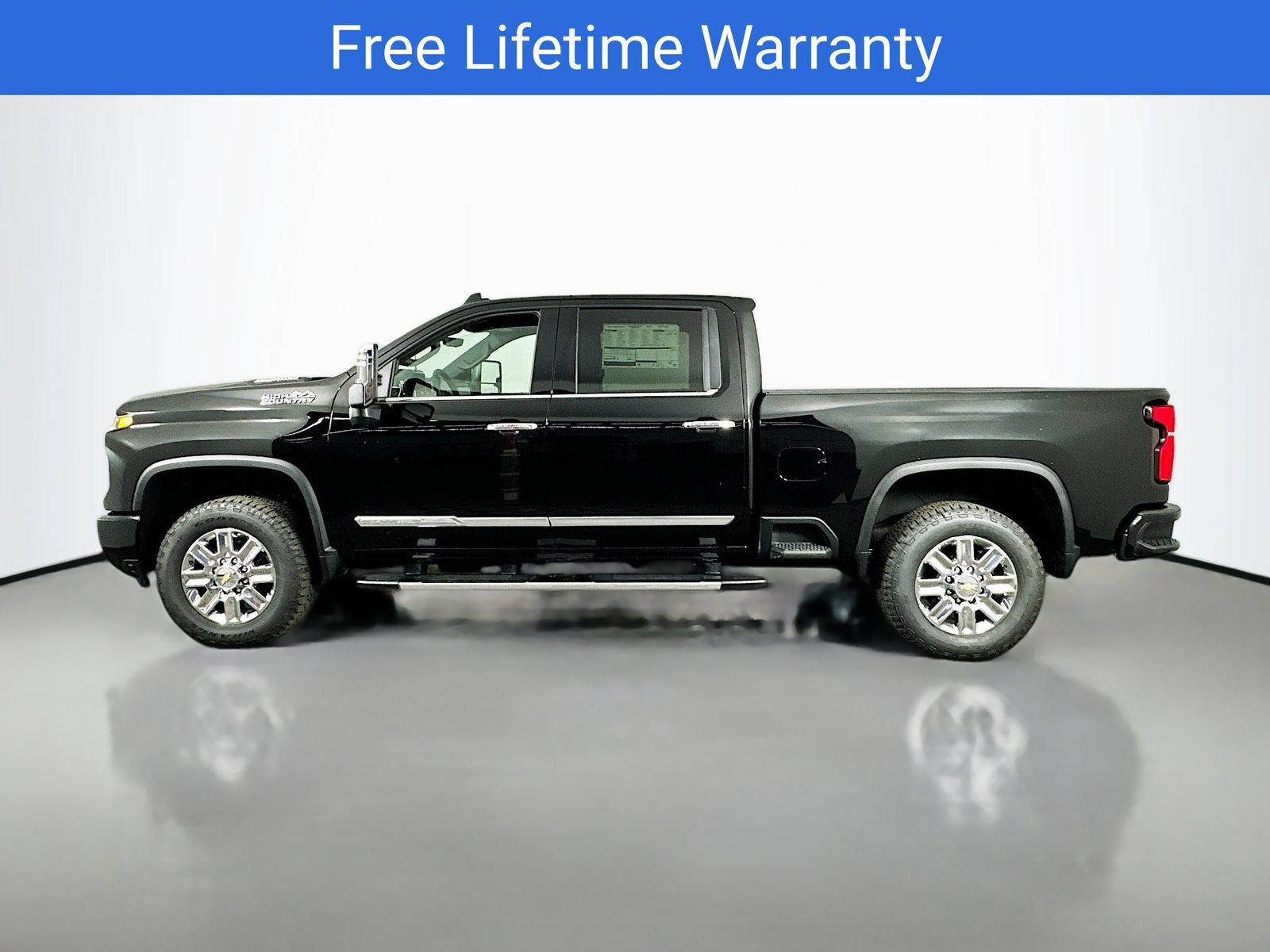 New 2026 Chevrolet Silverado 2500 High Country w/ High Country Premium Package AWD/4WD image 5