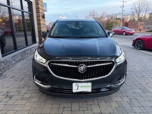 Used 2018 Buick Enclave Essence image 18