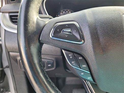 Used 2019 Lincoln MKC Select w/ Select Plus Package image 21