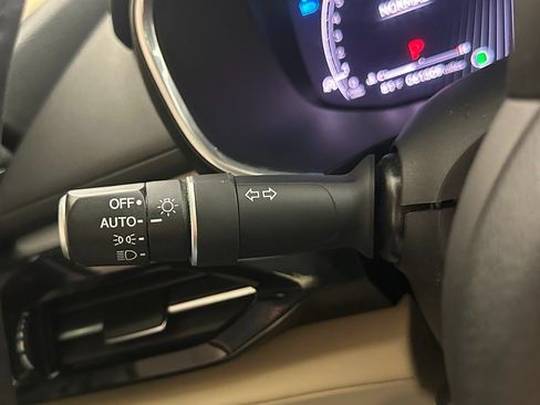 Used 2022 Acura MDX w/ Technology Package AWD/4WD image 36