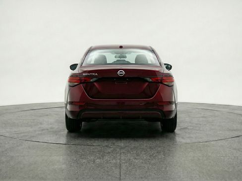 Used 2025 Nissan Sentra SV image 7