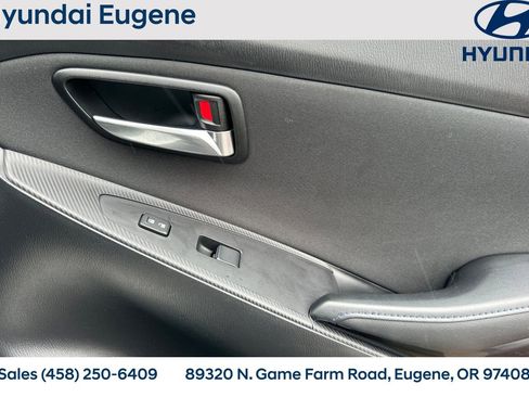 Used 2017 Toyota Yaris iA image 20