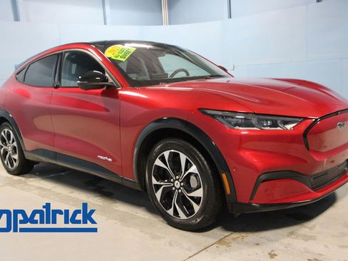 Used 2021 Ford Mustang Mach-E Premium image 1