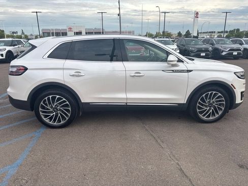 Used 2019 Lincoln Nautilus Reserve AWD/4WD image 4