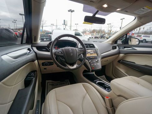 Used 2019 Lincoln MKC Premiere image 14
