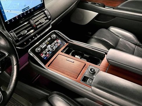 Used 2023 Lincoln Navigator L Reserve w/ Equipment Group 201A image 13