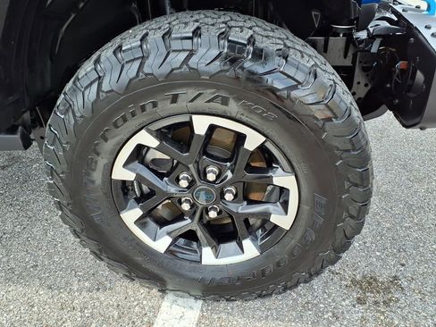 Used 2024 Jeep Wrangler Unlimited Rubicon 4xe AWD/4WD image 9